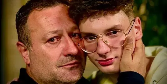 Димитър Рачков трепери за сина си в чужбина