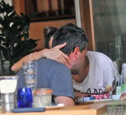 Ето го новия мъж на Диляна Попова СНИМКИ