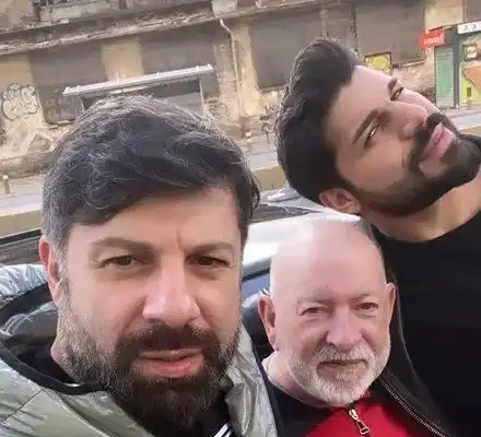 Фики още не може да преживее смъртта на дядо си