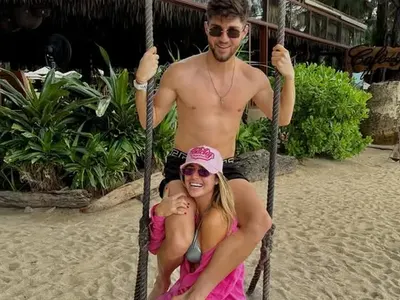 Футболен национал залюби тенис треньорка СНИМКИ