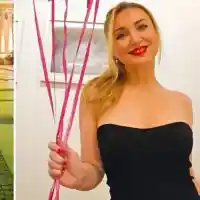 Галя от "Каризма" потъна в мисли