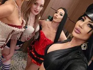 Хореографът Боряна Димитрова БЯСНА: Танцът на "100 години БФС" не е стриптийз! СНИМКИ