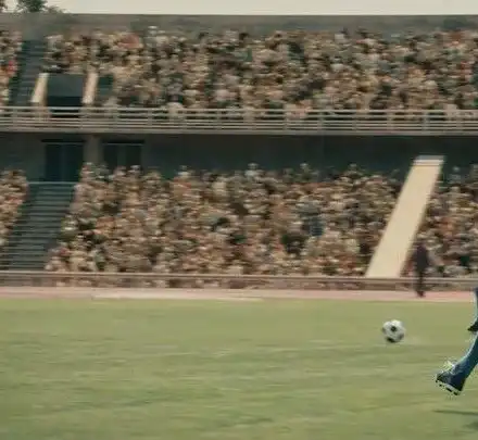 И бодигард на  Васил Божков  играе Гунди в  „Легенда за любовта”