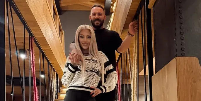 Изгониха от полицията мъжа на Джулиана Гани