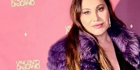 КЛАСА: Дарина Павлова се фръцна с палто от руски самур за 20 000 долара