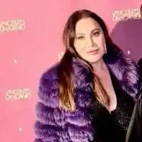 КЛАСА: Дарина Павлова се фръцна с палто от руски самур за 20 000 долара