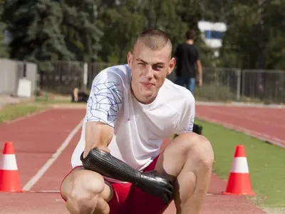 Кой да знае! И самият Михаил Христов с роля в „Без крила“