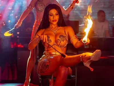 Майка на едногодишно бебе стана "Мис Силикон"