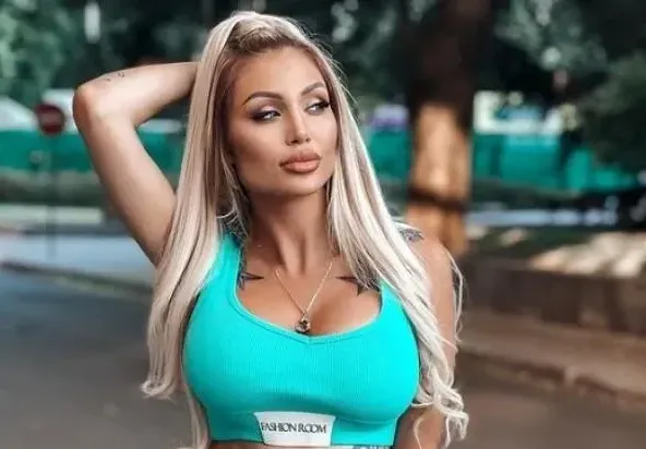 НАП погна Джулката! Фирмите на компаньонката запорирани заради неплатени данъци