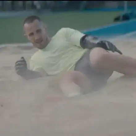 Наум Шопов с тежка контузия по време на снимките на „Без крила“