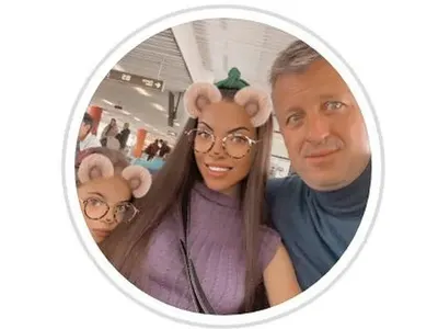 Опозори фамилията! Щерката на Раева се върна при годеника гей