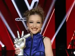Победителката в “Гласът на България” спала само час след финала