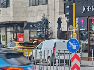 Полиция подпука Марио от "Биг брадър" (Снимки)