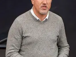 Прочути българи "замесени" във фалшива реклама, пирамиди и откраднати профили