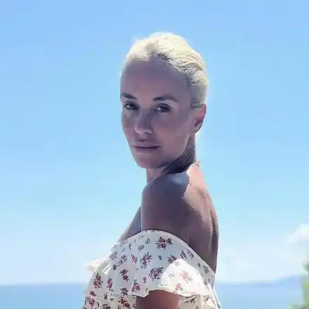 Радина Кърджилова се пусна гола