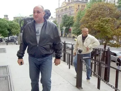 Щерката на брат Галев вече е англичанка