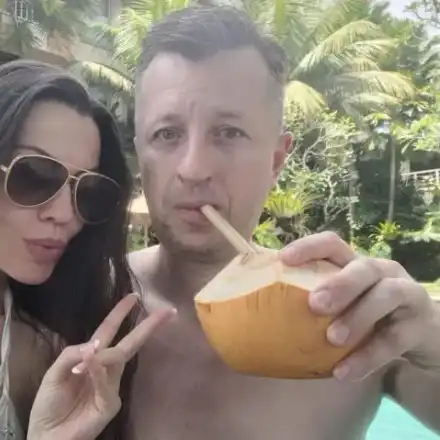 Славея Сиракова се върна при нарочен за гей годеник