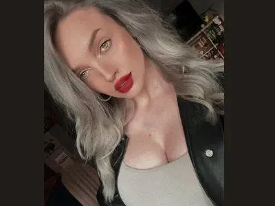 СЛУХОВЕТЕ се оказаха истина: Котка издаде новата на Деян Донков (СНИМКИ)