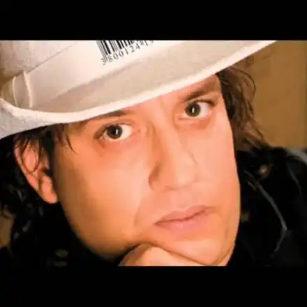 ВНИМАНИЕ: Хакери мамят от името на чалга легендата Щилиян!