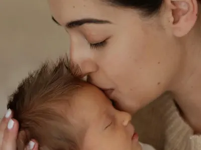 Внучето на Гала прилича на Джуджи ФОТО