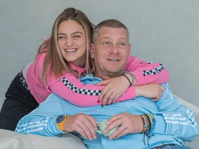 Юлиан Вергов и дъщеря му се носят като клоуни