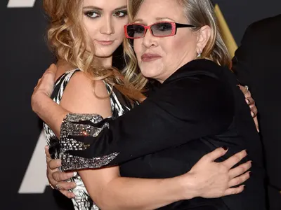 8 години по-късно: Последните дни на Кари Фишър и наследството, което продължава дъщеря й