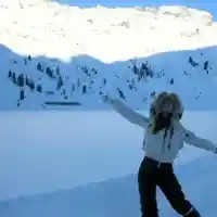 Алекс Раева на ски в Италия