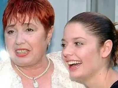 Алекс Сърчаджиева: Само веднъж видях мама да плаче! Пепа Николова подарявала вещите си на непознати