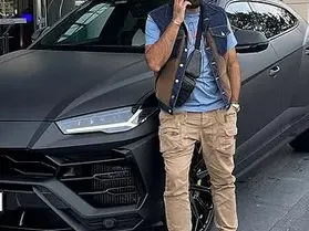 АВТОПАРК ЗА МИЛИОНИ: Ролс-ройсът на Азис най-скъп, следван от Ламбото на Стораро! (СНИМКИ)