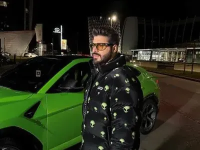 АВТОПАРК ЗА МИЛИОНИ: Ролс-ройсът на Азис най-скъп, следван от Ламбото на Стораро! (СНИМКИ)