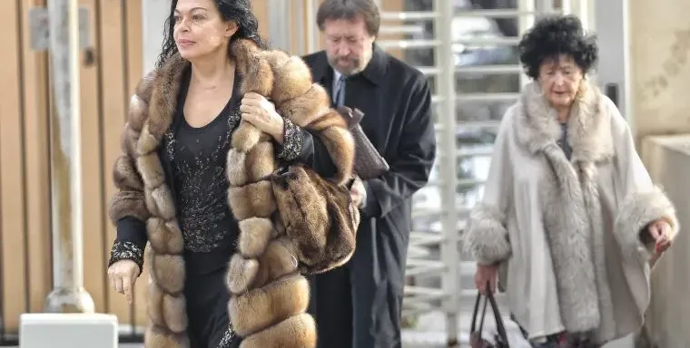 Баневи пак са богати, продадоха „Каваците“ 