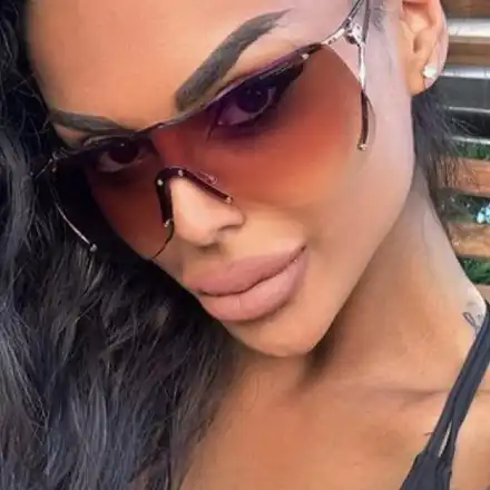 Беба взима 2 бона за SEX