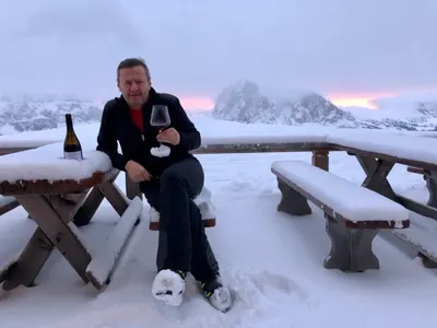 Бившата на Рачков живее с най-имотния министър! Шири се в апартамент на Алпите