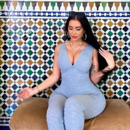 Близки до Атижа ИЗРЕВАХА: Там само с кондоми, тя е ходеща зараза! (Брадърката се "похвали", че си ляга с мъже от нета)