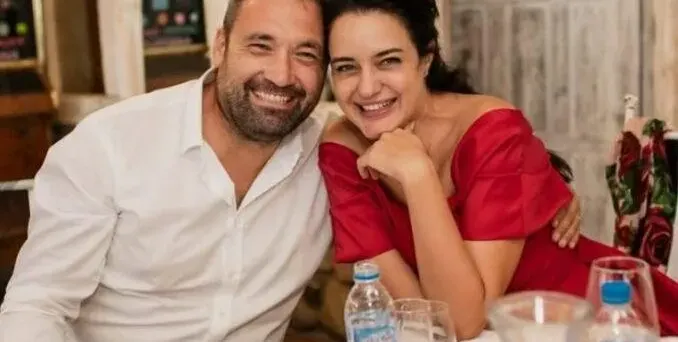 Боби Турбото излива потоци от любов към жена си