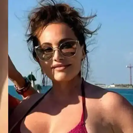 Дарина Павлова по бански показа зверски белег от операция (ЗУУМ СНИМКИ)