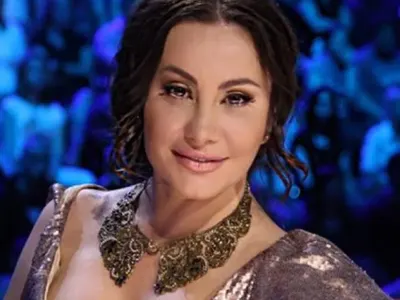 Дарина Павлова при Златния Буда