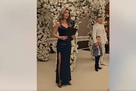 Деси Банова стана за смях –  вече води сватби