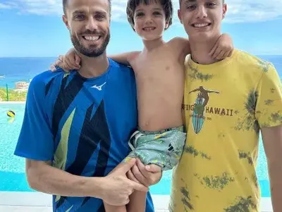 Доведеният син на Ралица Паскалева – разбивач на женски сърца (СНИМКИ)