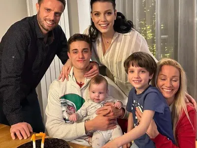 Доведеният син на Ралица Паскалева – разбивач на женски сърца (СНИМКИ)