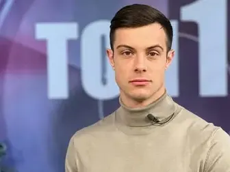 Филип Буков не страда, че е без гадже, показа си пакета ВИДЕО