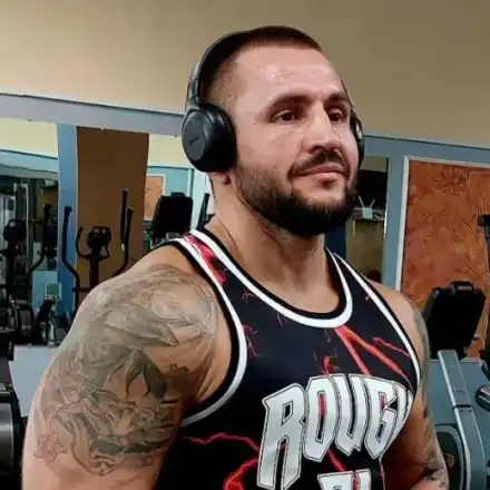 Гатьо скъса бицепс и легна за операция