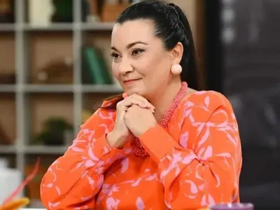 Горещо: Водеща от bTV се забърка в лесбо скандал