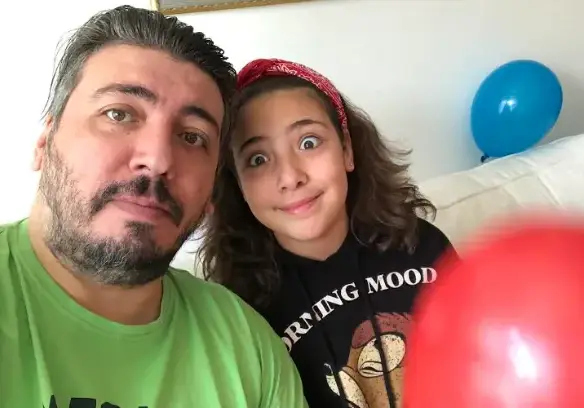 И щерката на Геро става актриса! Водещият й хвърлил пъпа в киностудио в Рим