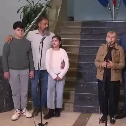 Йончева: Благодаря на Борисов, Пеевски и Главчев за помощта при освобождението на моряците ни