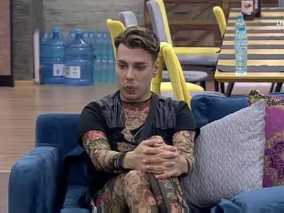 Колега заразил Кулагин с инфекция на лицето