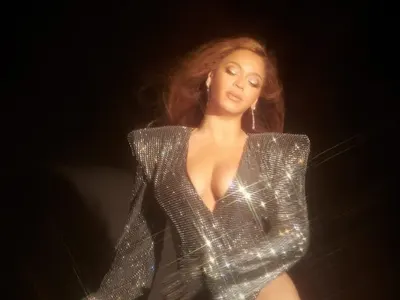 Крими хроника: Наша чалга дива окраде стила на Бионсе (СНИМКИ)