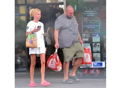 ЛЪЖИ разбили "образцовото" семейството: Христиан нямал толкова пари, колкото си мислела Светлана