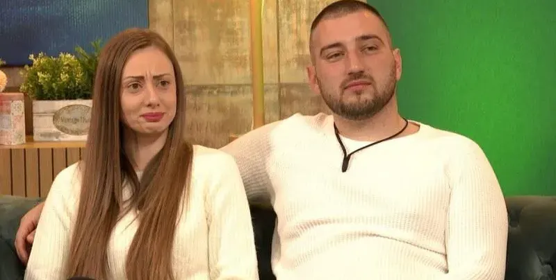 Любимци от "Един за друг" избягаха от България