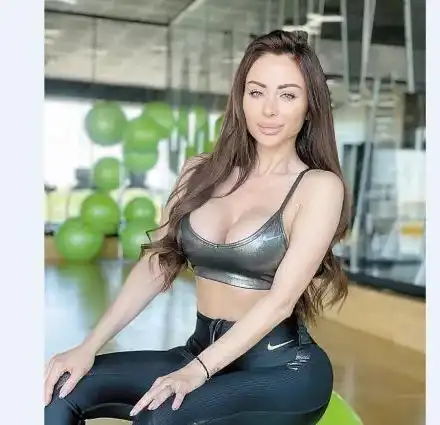 Мариана Маринова ококори бомбите в снега